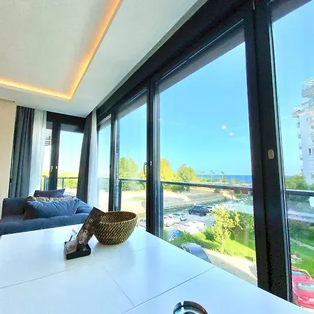 Vera Suites *